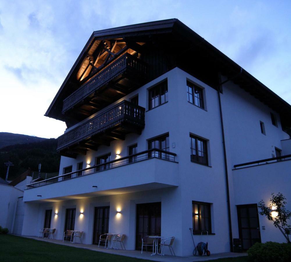 Hotel Garni Frommes Fiss Exterior photo